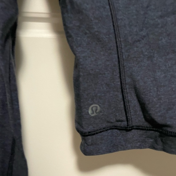 IT'S RULU RUN CROPPED HALF-ZIP

Heathered True Navy/Black - Picture 7 of 7